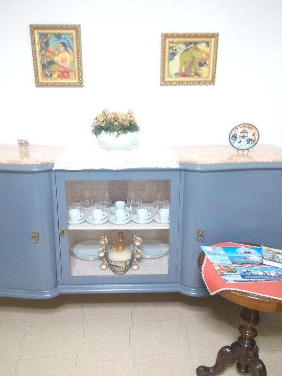 Casa Bianca Da Giusy Guest House บีร์จิเวคคี ภายนอก รูปภาพ